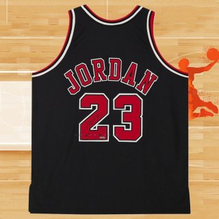 Camiseta Chicago Bulls Michael Jordan NO 23 Mitchell & Ness 1997-98 Negro4