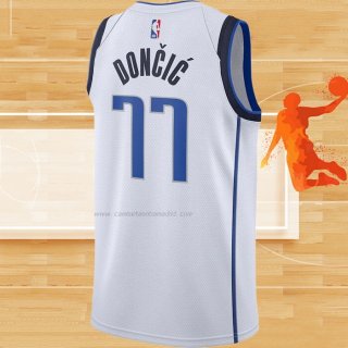 Camiseta Dallas Mavericks Luka Doncic NO 77 Association 2020-21 Blanco