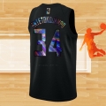 Camiseta Milwaukee Bucks Giannis Antetokounmpo NO 34 Iridescent Logo Negro