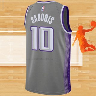 Camiseta Sacramento Kings Domantas Sabonis NO 10 Ciudad 2022-23 Gris