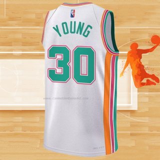 Camiseta San Antonio Spurs Thaddeus Young NO 30 Ciudad 2021-22 Blanco